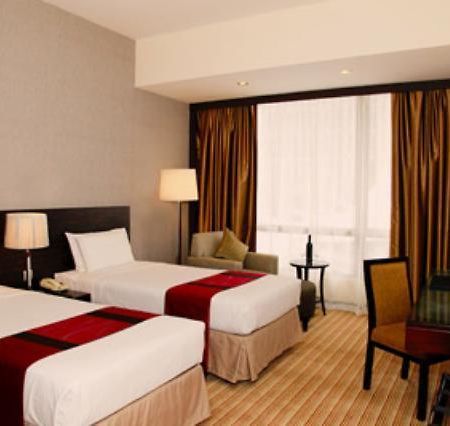 Hotel Amit Inn Патна Номер фото