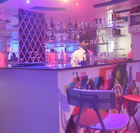 Hotel Amit Inn Патна Екстер'єр фото