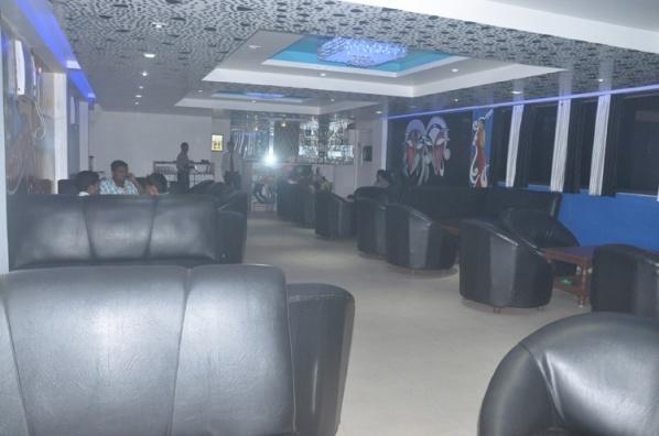 Hotel Amit Inn Патна Екстер'єр фото